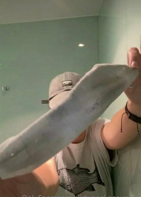 dirtysockscousins erotic model photo