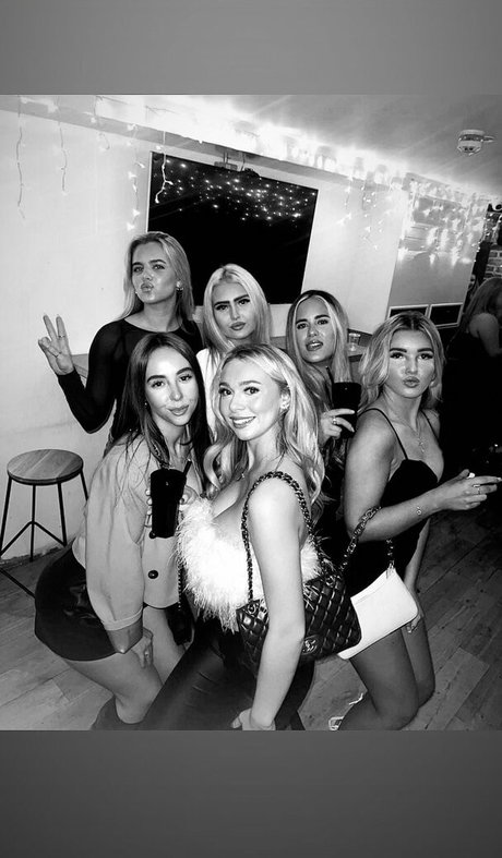 Isabella B nude actress image