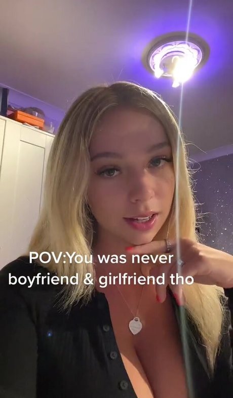 Isabella B sexy actress pictures