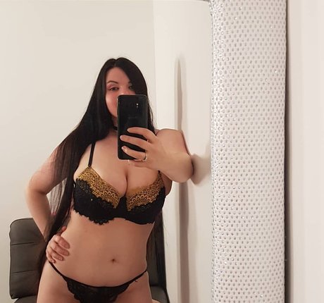 Nina Nightbloom model gallery