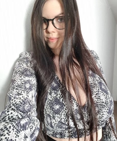 Nina Nightbloom star high quality pics