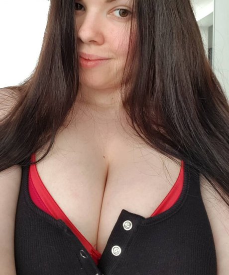 Nina Nightbloom actress photos