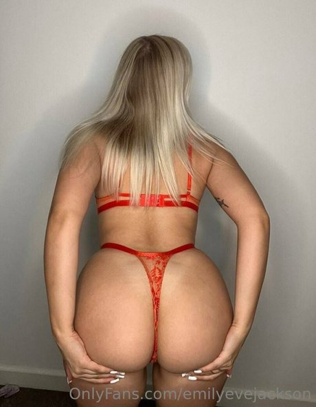 emilyevejackson star nice photo