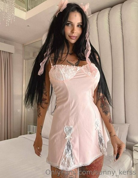 Sunny kerss sexy model archive