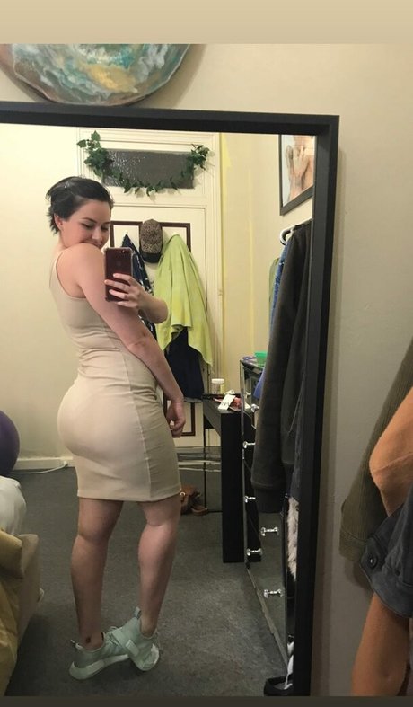 Shutupmichaelaa pornstar xxx pic