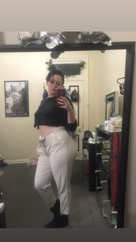 Shutupmichaelaa free model pics