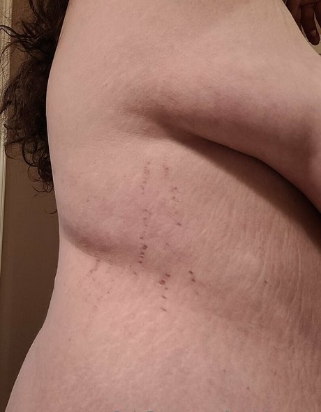 japanese milf onlyfans sexy nude photo