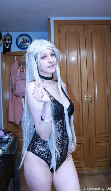nami ayashi nude pornstar photo