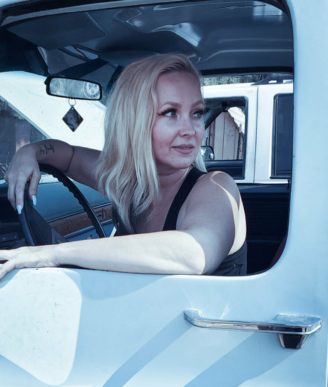 diamondsanddirt19 top model image