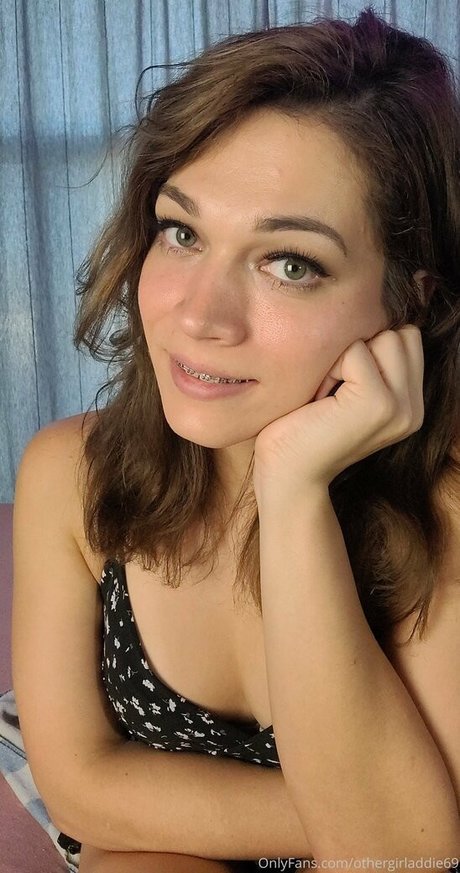 othergirladdie69 model free photo