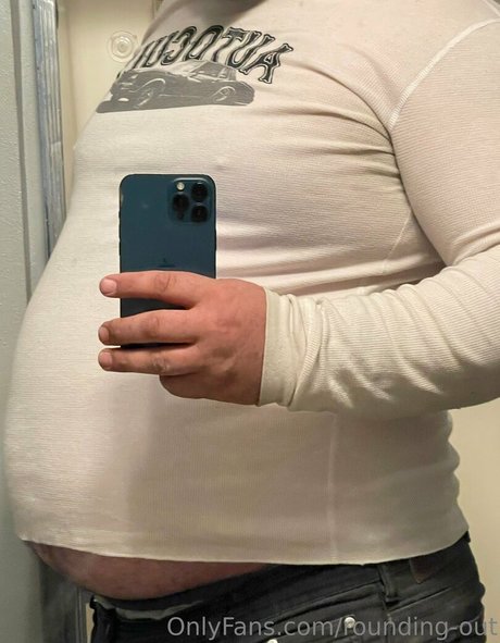 rounding out pornographic star img