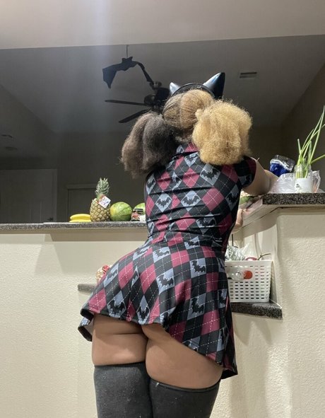 Kikicheea top model images