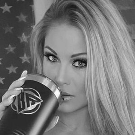 Krystle Chevron beautiful actress img