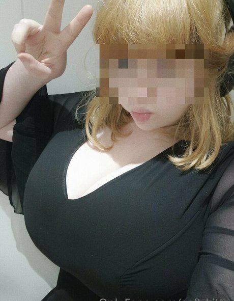 Soft kittn pretty model photos