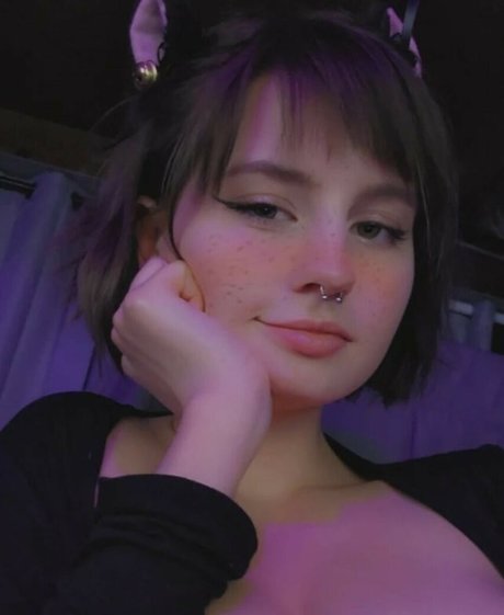 xobu bbles high quality model photo