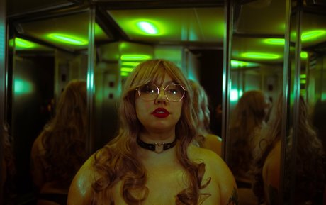 bbwaltswitch naked actress picture