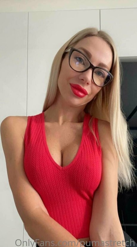 pumastretch model nice photo