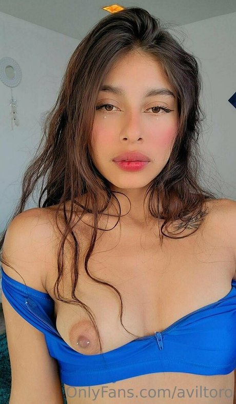 aviltoro erotic model gallery