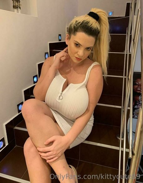 kittycute89 pornstar nude images