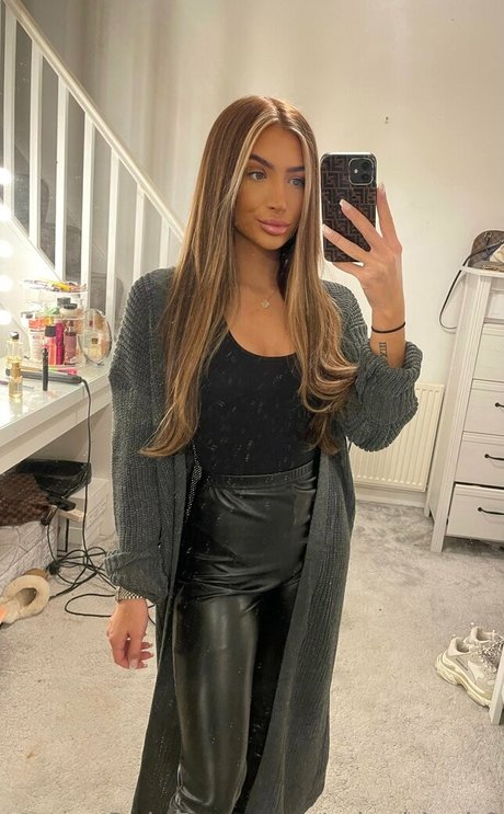 miaxblack0 model pornographic pic