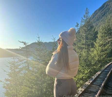 peachykittyxx model nude archive