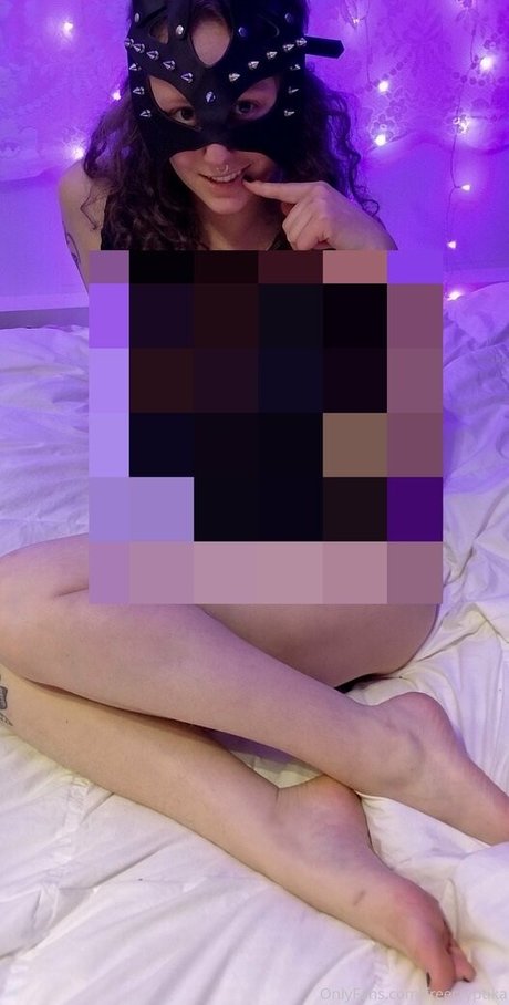 freecryptika actress photos