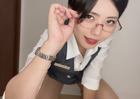 Mikonami hot model pics