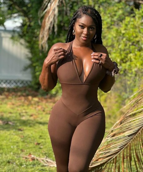 Babeth Lando exclusive star images