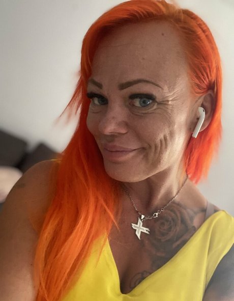 loving queent star hd gallery