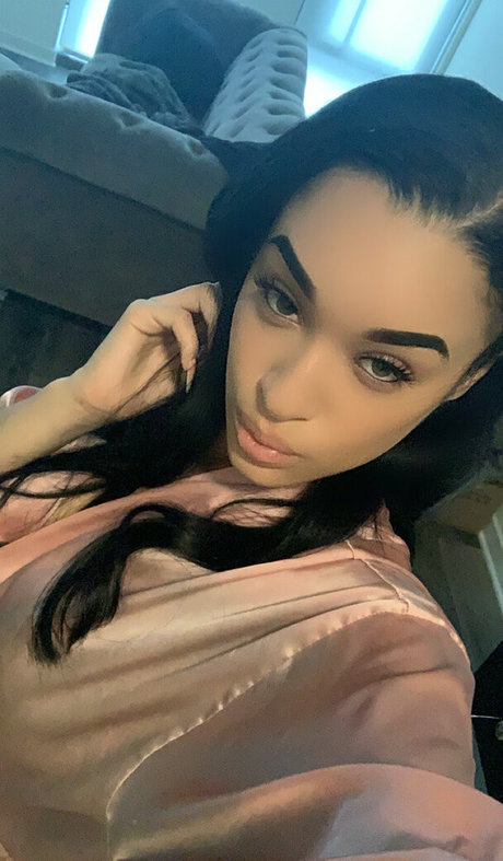 realmyalashaun star adult photos