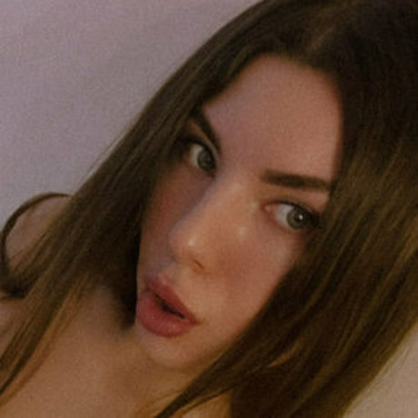 babe deee model perfect gallery