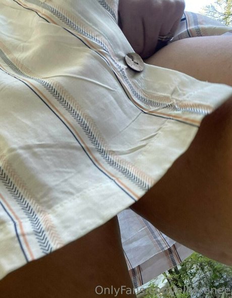 Forced2be40 star hot images