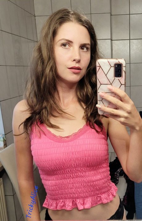 Trickyalice6 Profile pic