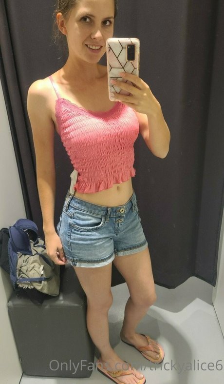 Trickyalice6 pretty model image