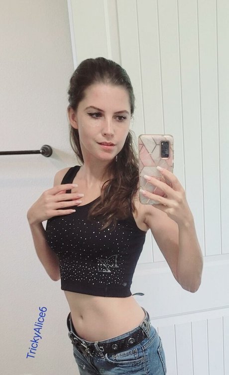 Trickyalice6 hot model pictures