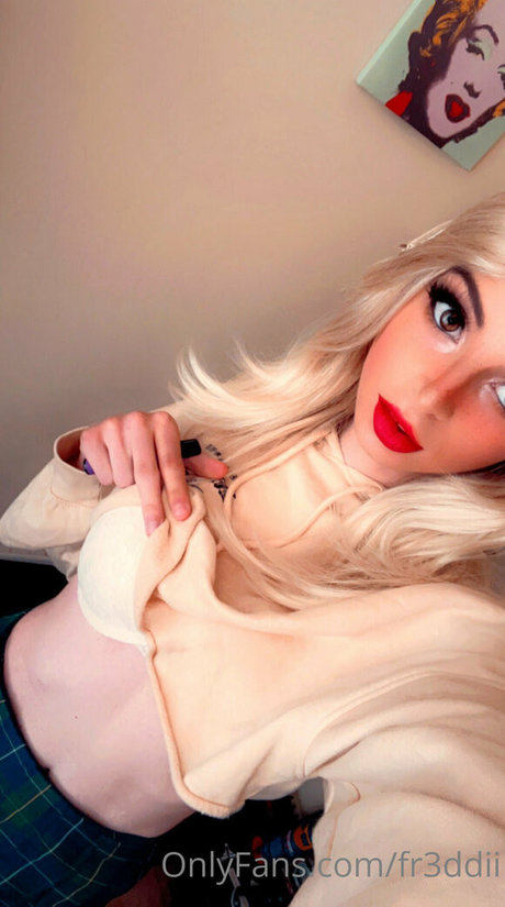 Fr3ddii model naked archive