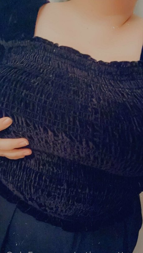 artimusattack model top images