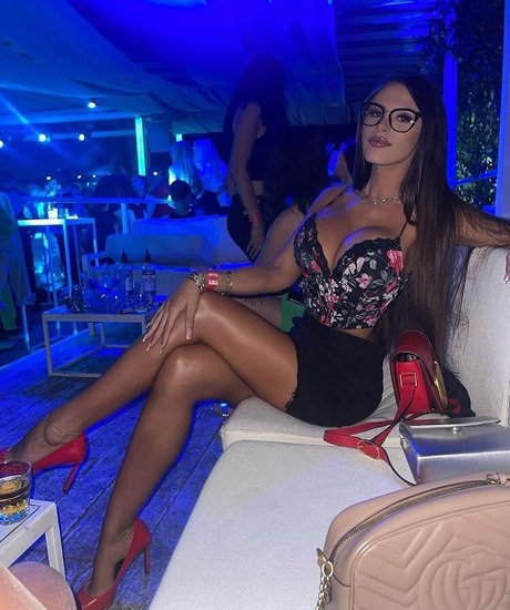 Marija Meglaj hot star image