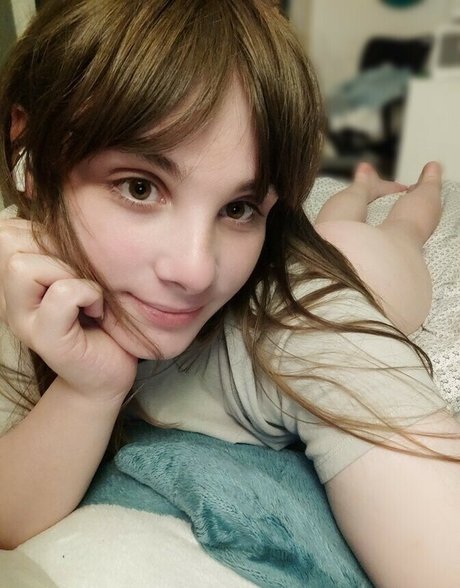 Alix Fembug erotic star archive