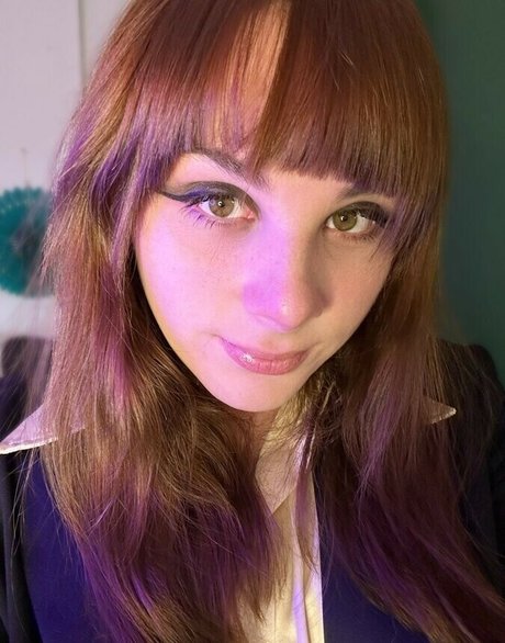 Alix Fembug adult star image