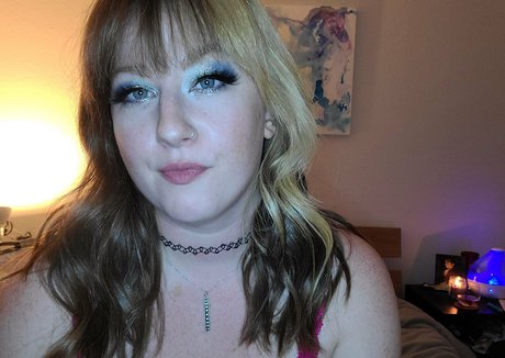 dominosweets nude pornstar photos