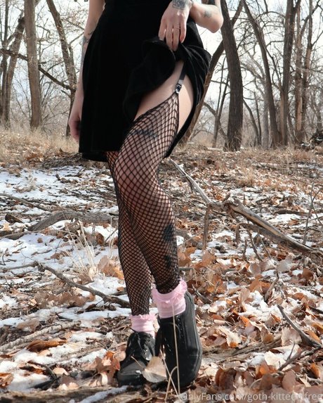 goth kitteen free adult actress photo