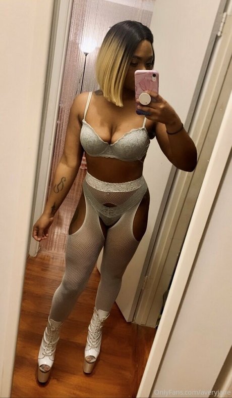 averyjane top model archive