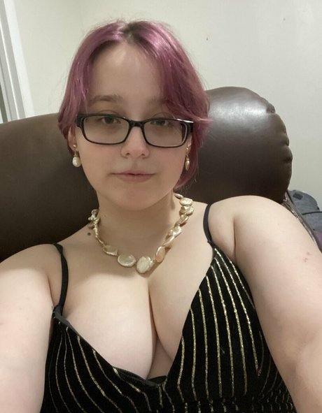 Liv Lovelace star hot images