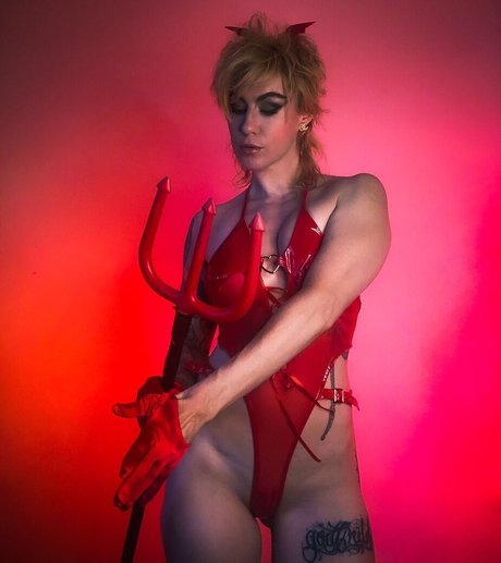 small cock shemale onlyfans pornographic gallery