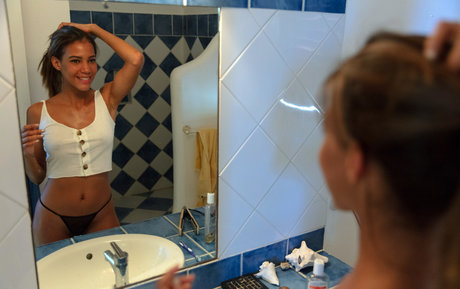 Angela Munnoz adult model gallery