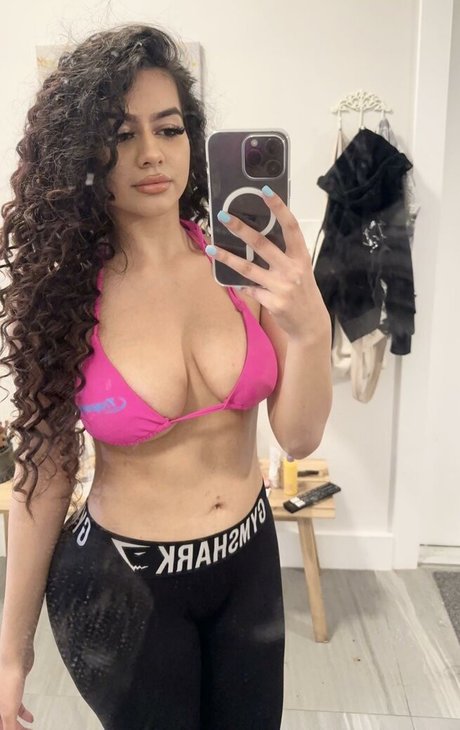 Suman Maria beautiful actress images