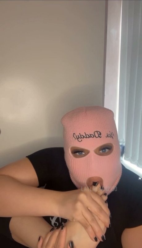 Layla Khan star pornographic pic