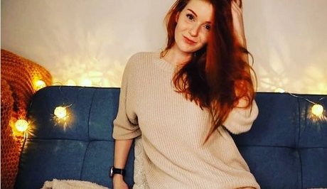 LittleBee star pornographic images