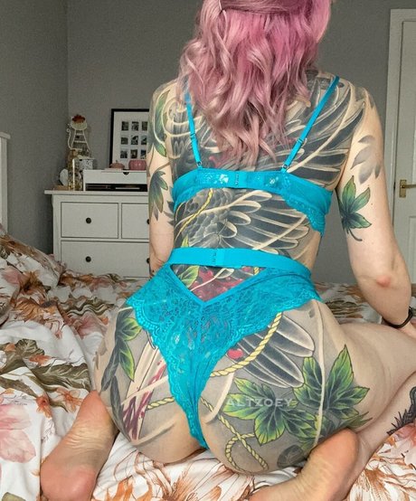 altzoey perfect actress photo